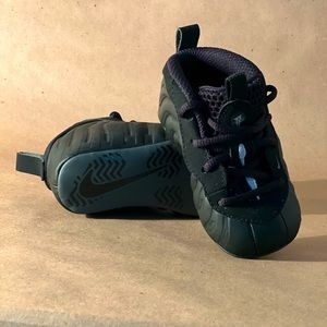 SOLD. Nike Little Posite One 4c